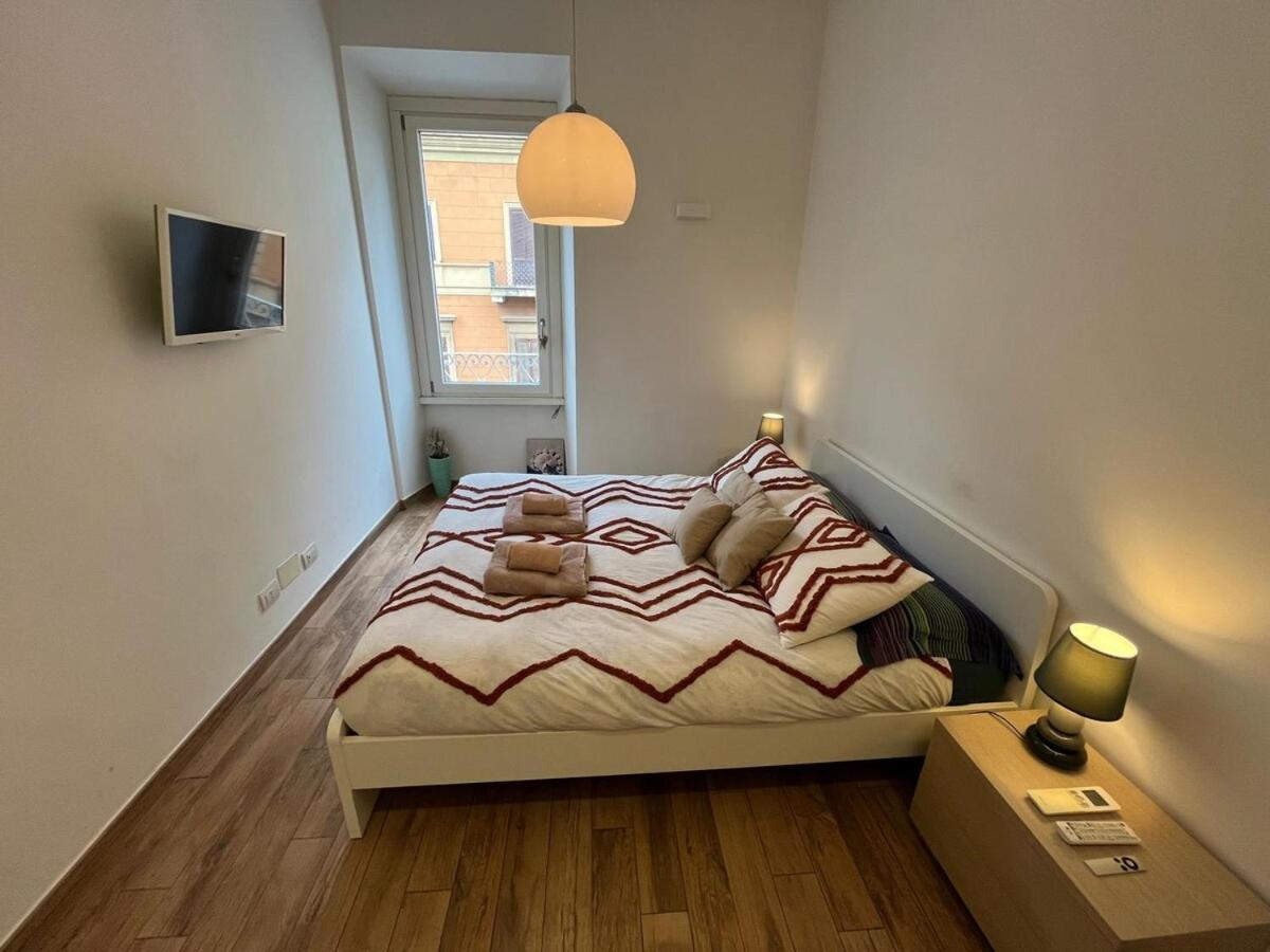 La Dolce Vita - Luxury Colosseum Boutique Apartment Рим Экстерьер фото
