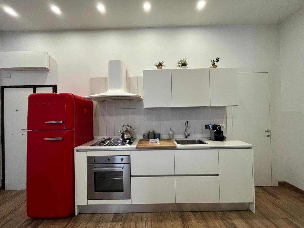 La Dolce Vita - Luxury Colosseum Boutique Apartment Рим Экстерьер фото