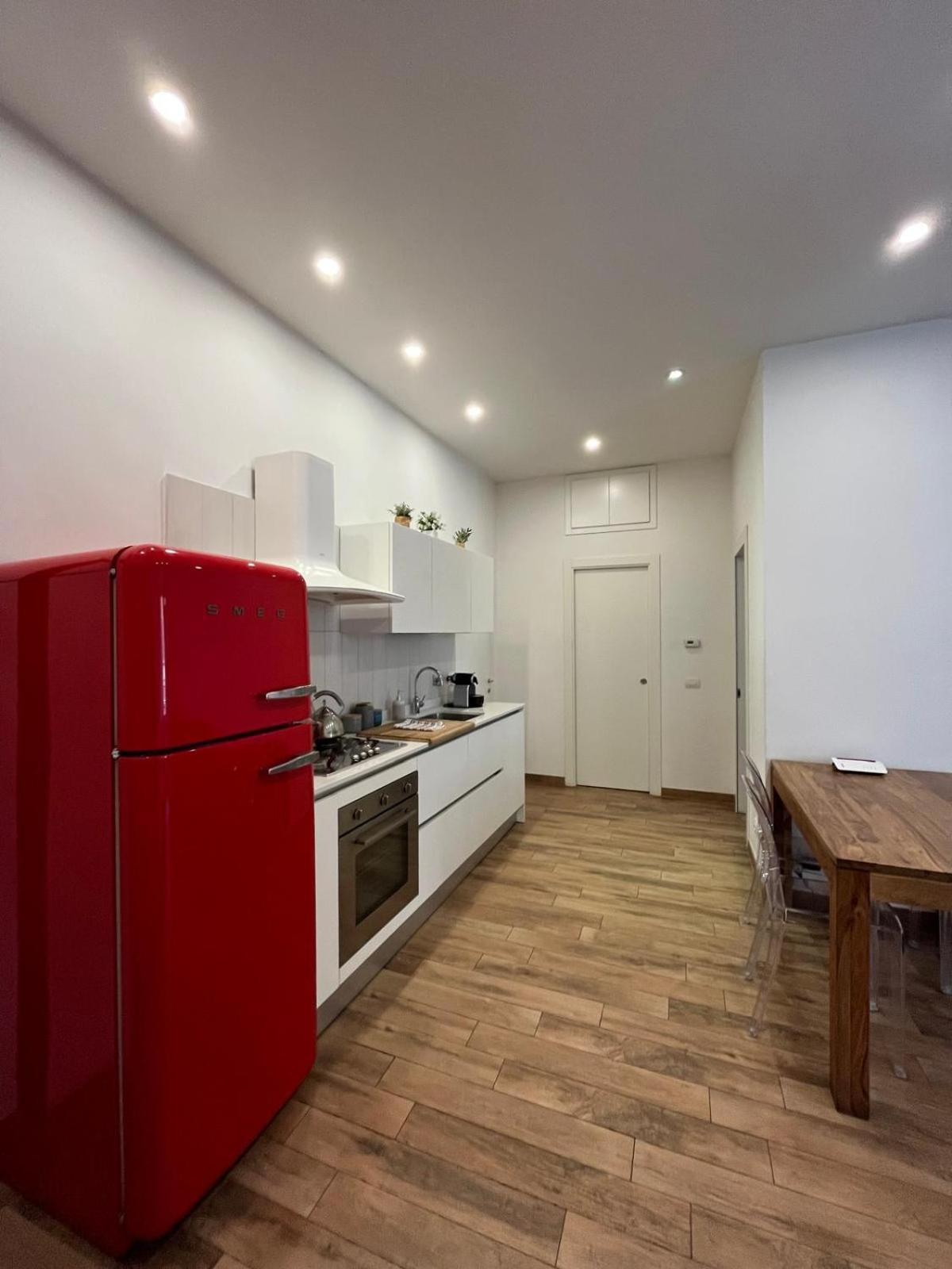 La Dolce Vita - Luxury Colosseum Boutique Apartment Рим Экстерьер фото
